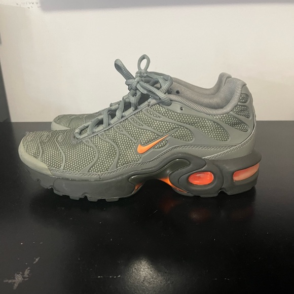 Nike Olive and Orange Athletic Shoes - Picture 1 of 3
